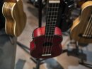 Dimavery UK-100 Soprano ukulele, flamed red